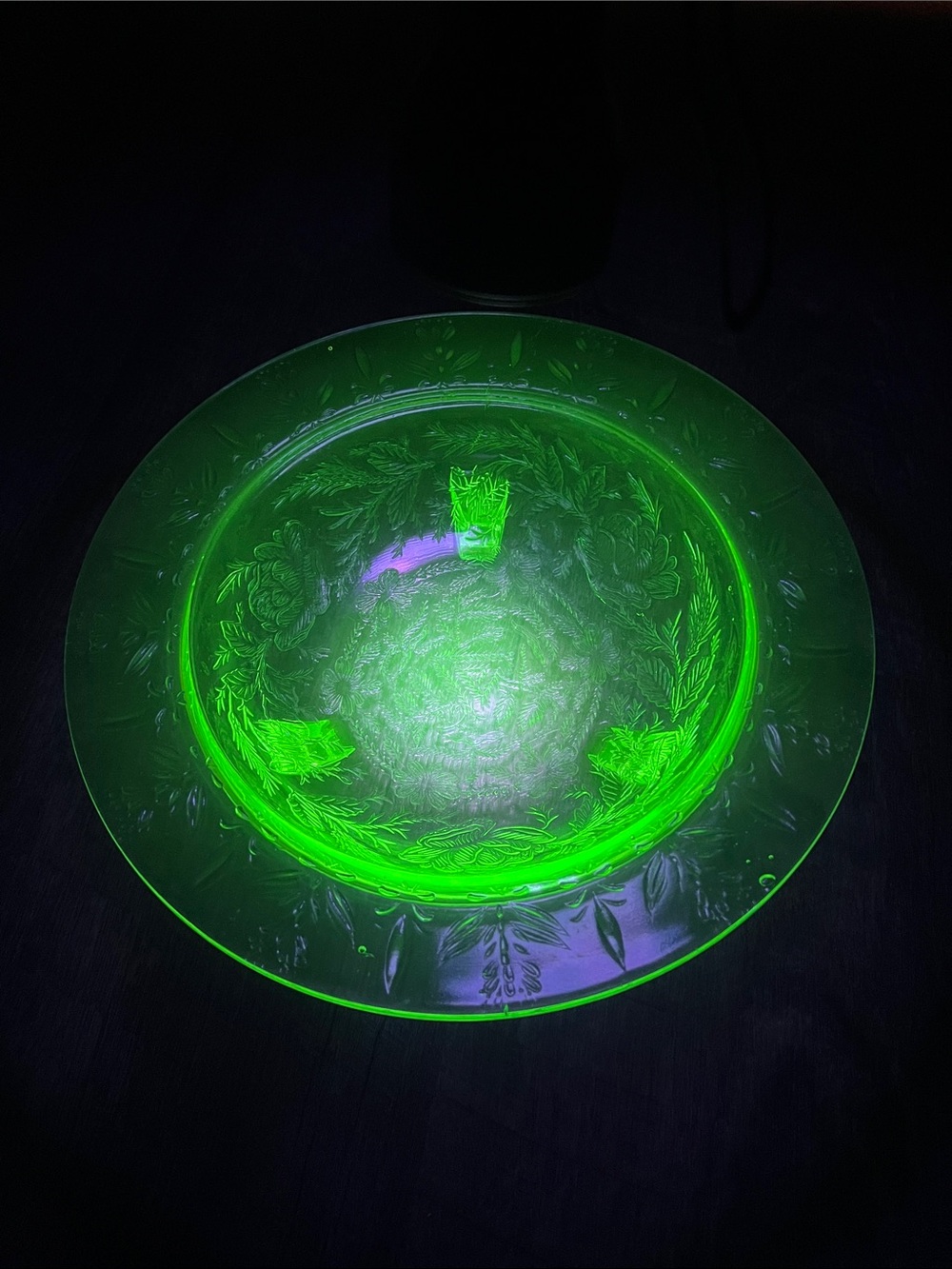 VTG Green Depression Glass Uranium Glass Rose and Thorn Footed Bowl Console Bowl - Picture 14 of 15